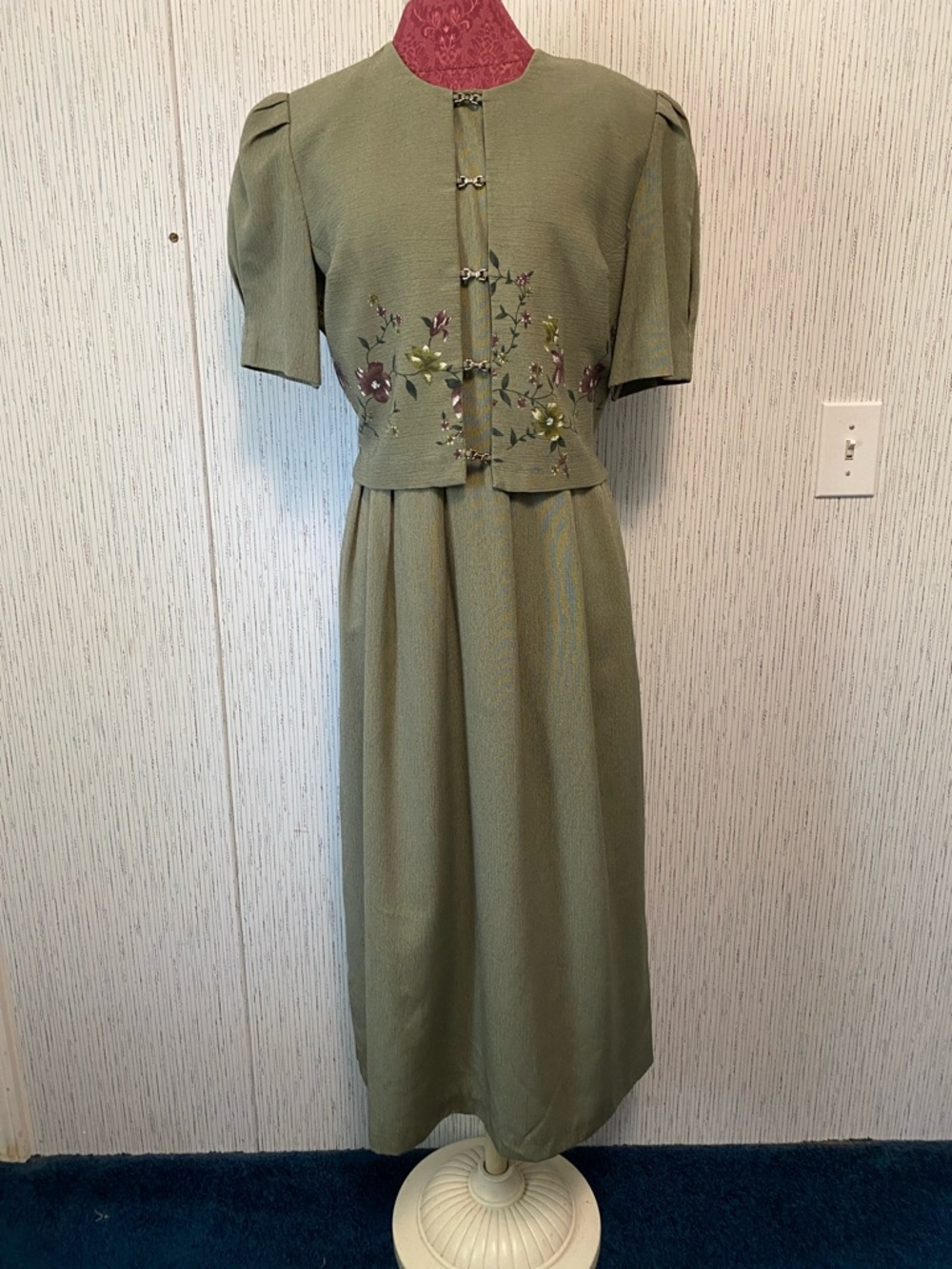 Missy Dorhy SZ 14 Olive Green Floral Design Career Wear Vintage Tie Back Design